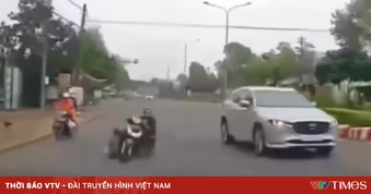 Ô tô con lao nhanh, đâm ngã người đi xe máy rồi bỏ đi