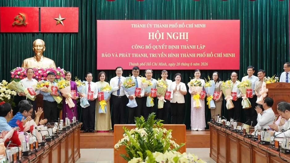 Ông Lê Văn Minh giữ chức Tổng Giám đốc Cơ quan Báo-Phát thanh, Truyền hình TP.HCM Ông Lê Văn Minh giữ chức Tổng Giám đốc Cơ quan Báo-Phát thanh, Truyền hình TP.HCM