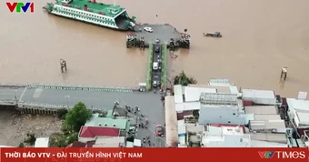 Phà qua sông chia sẻ áp lực giao thông đường bộ