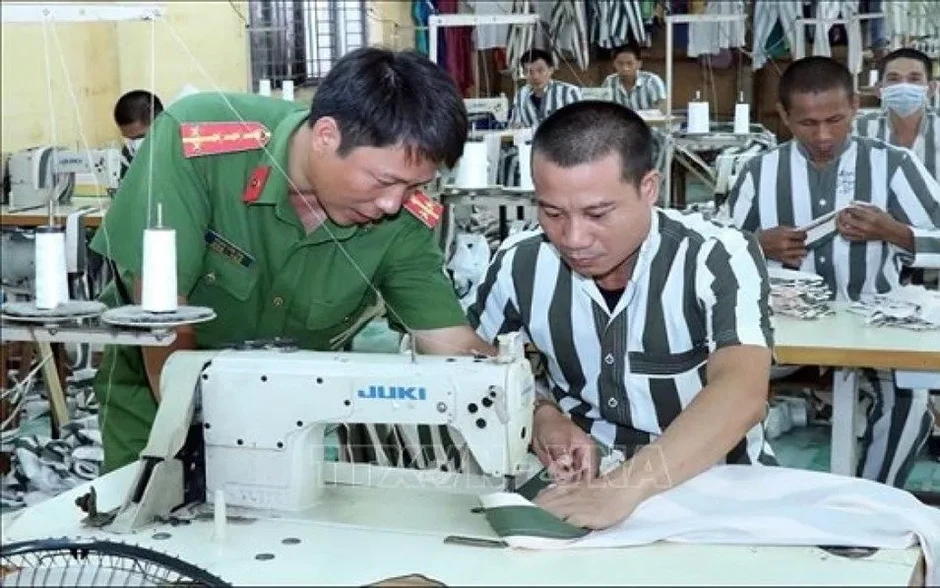 Phạm nhân được xóa mù chữ, ưu tiên học nghề để làm lại cuộc đời Phạm nhân được xóa mù chữ, ưu tiên học nghề để làm lại cuộc đời