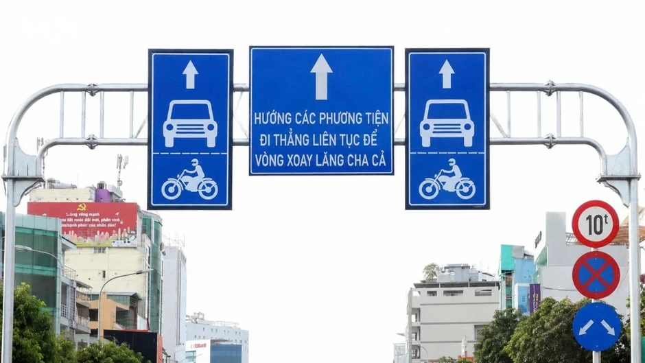 Phân luồng đảo chiều, cơ hội hạ nhiệt cho giao thông Hà Nội? Phân luồng đảo chiều, cơ hội hạ nhiệt cho giao thông Hà Nội?
