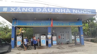 Phạt 15 triệu đồng cửa hàng xăng dầu tự ý ngừng bán