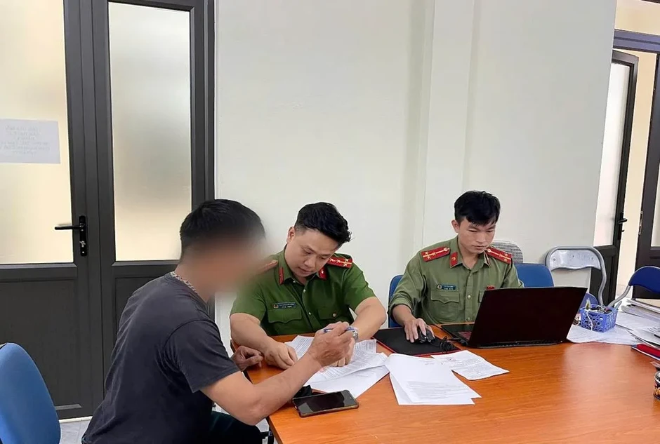 Phạt 7,5 triệu đồng trường hợp chia sẻ thông tin sai sự thật từ đối tượng truy nã Phạt 7,5 triệu đồng trường hợp chia sẻ thông tin sai sự thật từ đối tượng truy nã