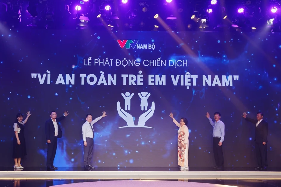 Phát động chiến dịch 'Vì an toàn trẻ em Việt Nam' Phát động chiến dịch 'Vì an toàn trẻ em Việt Nam'