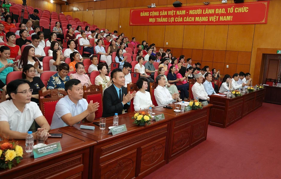 Phát động cuộc thi "Tôi khỏe đẹp hơn" lần 5 Phát động cuộc thi "Tôi khỏe đẹp hơn" lần 5
