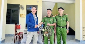 Phát hiện động vật quý hiếm đi lạc vào khu dân cư