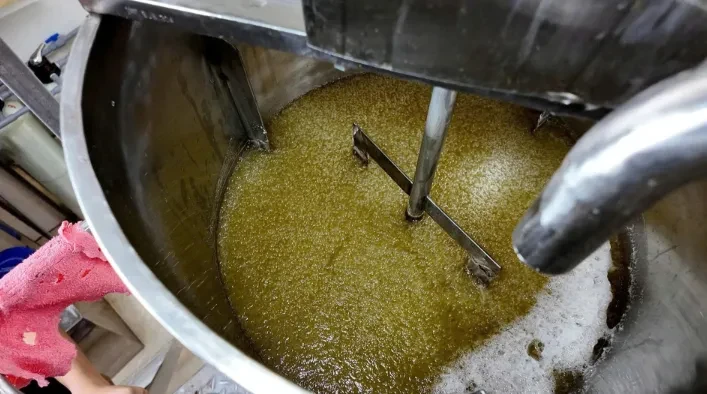 Phát hiện gần 11.000 hũ nước yến sào giả chuẩn bị đưa ra thị trường