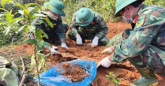 Phát hiện hài cốt liệt sĩ cùng cuộn dây thông tin, tăng võng nguyên bộ