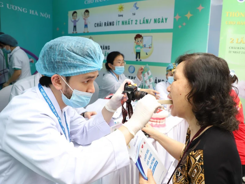 Phát hiện hơn 2.800 trường hợp bất thường qua khám sức khỏe miễn phí Phát hiện hơn 2.800 trường hợp bất thường qua khám sức khỏe miễn phí