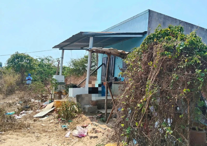 Phát hiện người đàn ông tử vong 3 ngày trước thềm nhà riêng