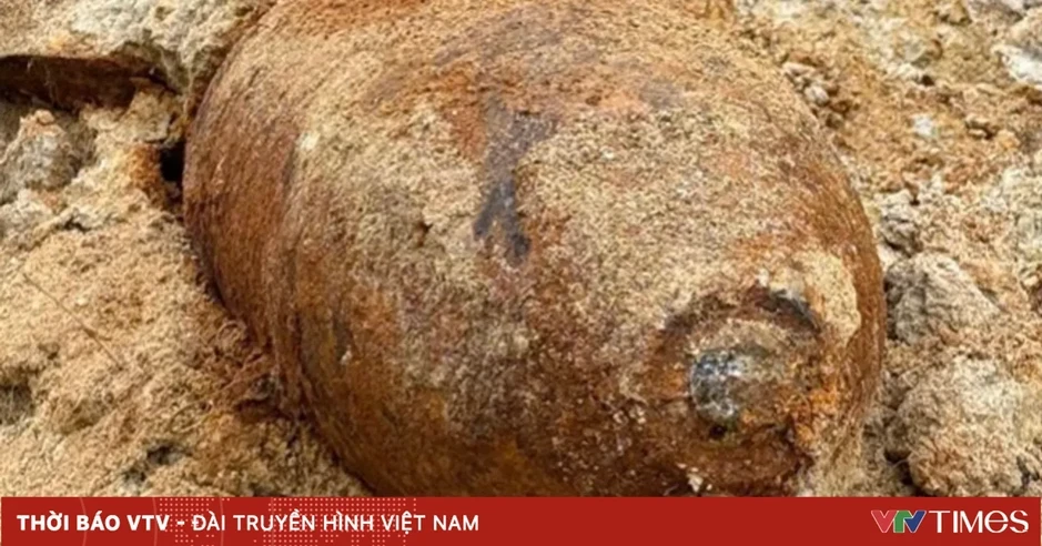 Phát hiện quả bom nặng khoảng 350kg khi thi công đường ở Lào Cai Phát hiện quả bom nặng khoảng 350kg khi thi công đường ở Lào Cai