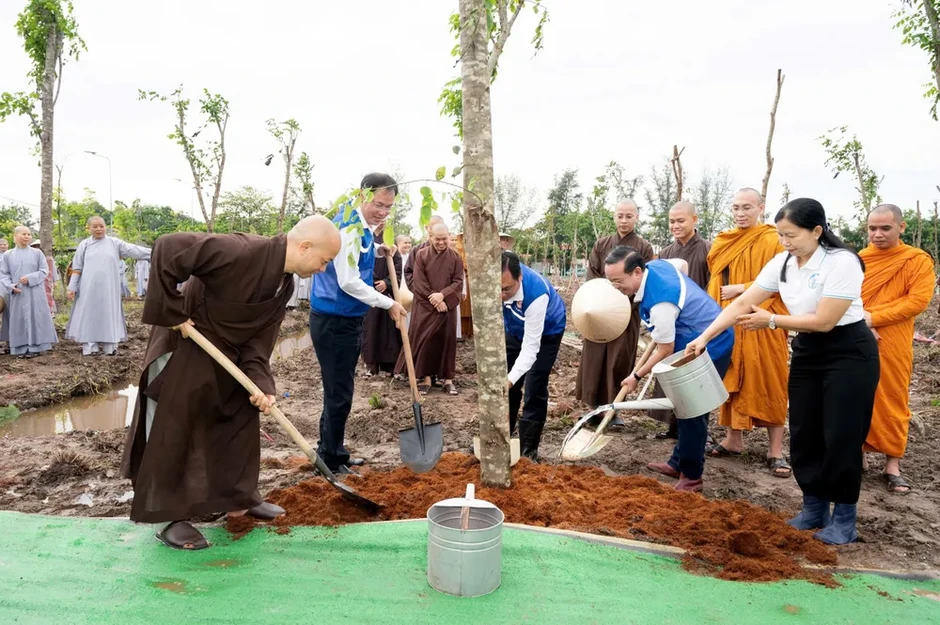 Phát huy sức mạnh khối đại đoàn kết toàn dân tộc trong bảo vệ môi trường Phát huy sức mạnh khối đại đoàn kết toàn dân tộc trong bảo vệ môi trường
