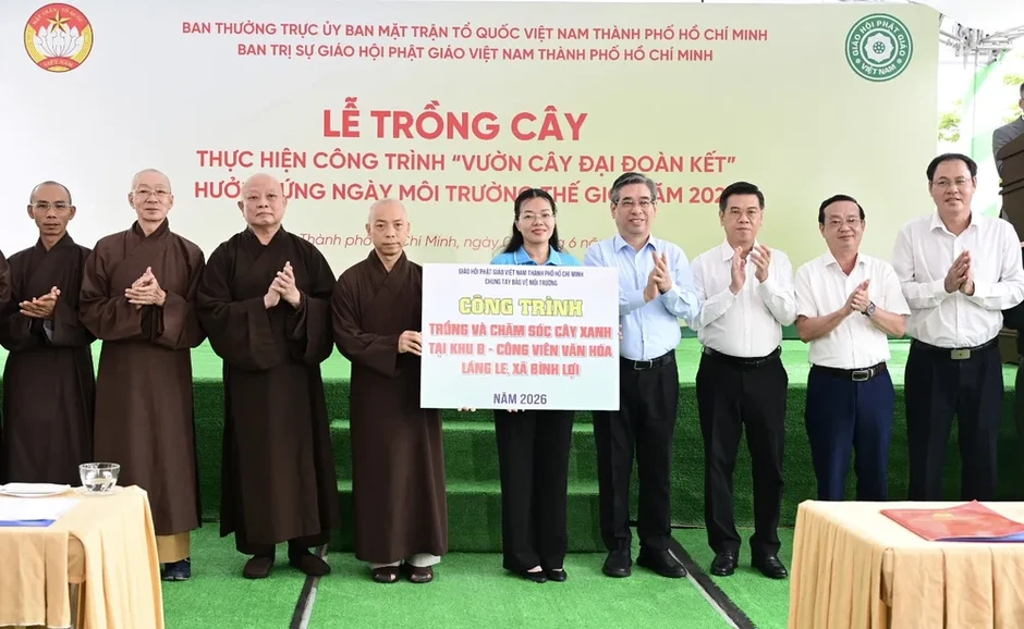 Phát huy sức mạnh khối đại đoàn kết toàn dân tộc trong bảo vệ môi trường Phát huy sức mạnh khối đại đoàn kết toàn dân tộc trong bảo vệ môi trường