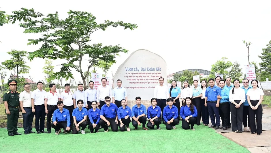 Phát huy sức mạnh khối đại đoàn kết toàn dân tộc trong bảo vệ môi trường Phát huy sức mạnh khối đại đoàn kết toàn dân tộc trong bảo vệ môi trường