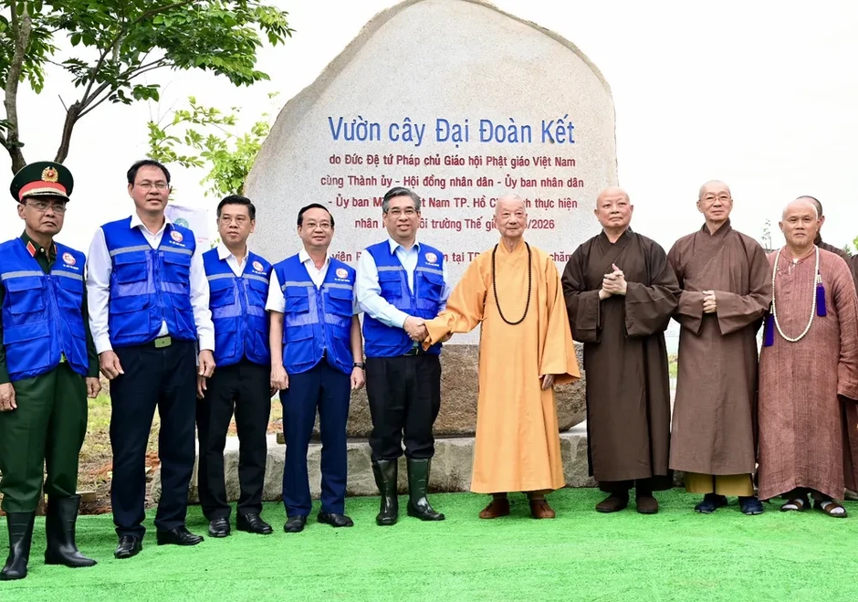 Phát huy sức mạnh khối đại đoàn kết toàn dân tộc trong bảo vệ môi trường Phát huy sức mạnh khối đại đoàn kết toàn dân tộc trong bảo vệ môi trường