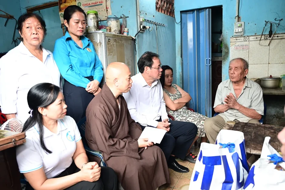 Phát huy sức mạnh khối đại đoàn kết toàn dân tộc trong bảo vệ môi trường Phát huy sức mạnh khối đại đoàn kết toàn dân tộc trong bảo vệ môi trường