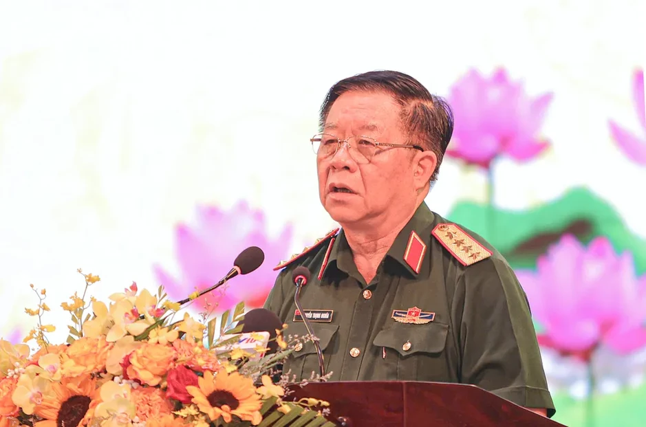 Phát huy vai trò già làng, người có uy tín, chức sắc tôn giáo tiêu biểu Phát huy vai trò già làng, người có uy tín, chức sắc tôn giáo tiêu biểu