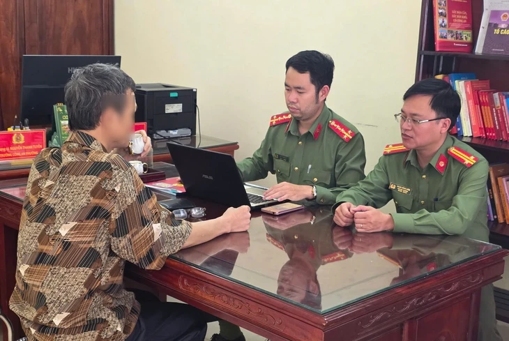 Phạt người ở Ninh Bình dùng AI tạo thông tin giả về CSGT Tây Ninh để câu like, gắn link bán hàng Phạt người ở Ninh Bình dùng AI tạo thông tin giả về CSGT Tây Ninh để câu like, gắn link bán hàng