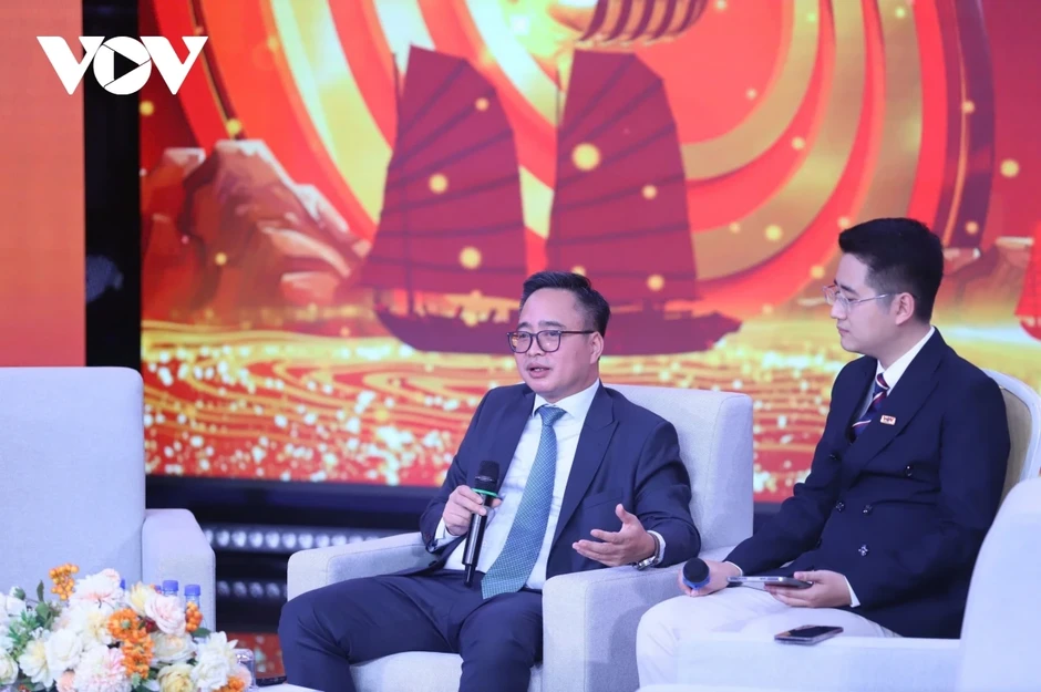 Phát thanh trực tiếp trong kỷ nguyên mới: Kỹ năng chinh phục công chúng Phát thanh trực tiếp trong kỷ nguyên mới: Kỹ năng chinh phục công chúng