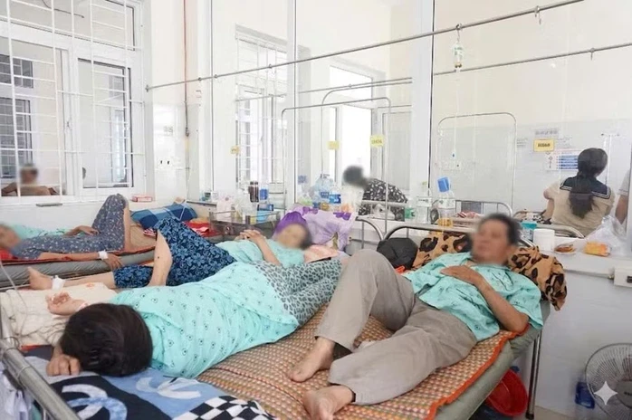 Phó Chủ tịch tỉnh Gia Lai yêu cầu làm rõ vụ nghi ngộ độc thực phẩm do ăn bánh mì Phó Chủ tịch tỉnh Gia Lai yêu cầu làm rõ vụ nghi ngộ độc thực phẩm do ăn bánh mì