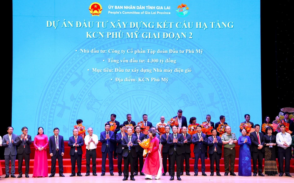 Phó Thủ tướng Chính phủ đề nghị Gia Lai tiếp tục quan tâm, hỗ trợ doanh nghiệp Phó Thủ tướng Chính phủ đề nghị Gia Lai tiếp tục quan tâm, hỗ trợ doanh nghiệp