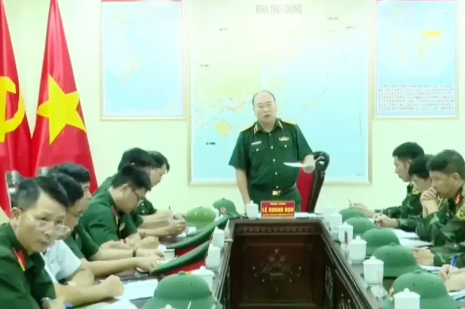 Phó Tổng Tham mưu trưởng QĐND Việt Nam kiểm tra công tác ứng phó bão Phó Tổng Tham mưu trưởng QĐND Việt Nam kiểm tra công tác ứng phó bão