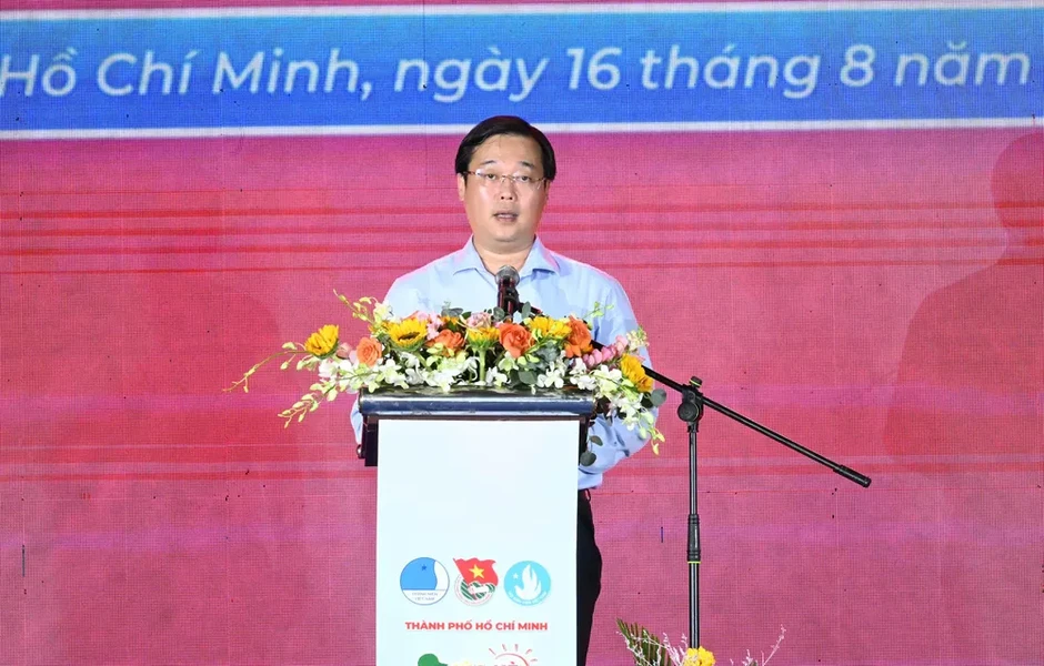 Phong trào tình nguyện - điểm sáng đáng tự hào của tuổi trẻ TPHCM Phong trào tình nguyện - điểm sáng đáng tự hào của tuổi trẻ TPHCM
