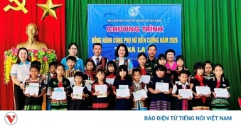 Phụ nữ Đà Nẵng hướng về đồng bào vùng biên