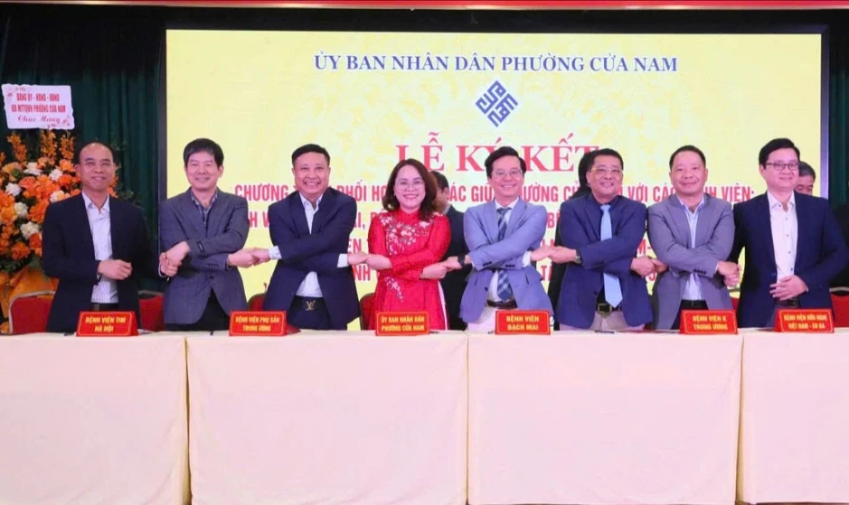 Phụ nữ tham chính: Hành trình lãnh đạo từ trách nhiệm đến cống hiến Phụ nữ tham chính: Hành trình lãnh đạo từ trách nhiệm đến cống hiến