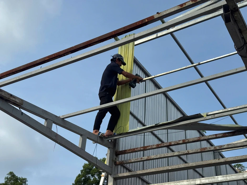 Phú Quốc cưỡng chế 6 hộ dân không giao đất phục vụ dự án APEC Phú Quốc cưỡng chế 6 hộ dân không giao đất phục vụ dự án APEC