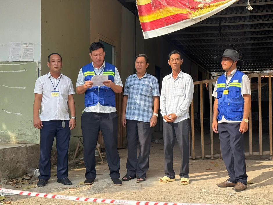 Phú Quốc cưỡng chế 6 hộ dân không giao đất phục vụ dự án APEC Phú Quốc cưỡng chế 6 hộ dân không giao đất phục vụ dự án APEC
