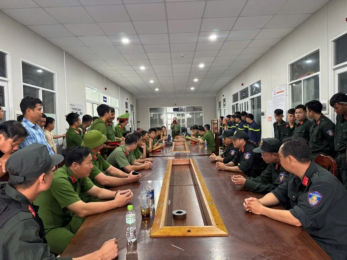 Phú Quốc cưỡng chế nhiều hộ dân cố tình chiếm đất rừng đặc dụng Phú Quốc cưỡng chế nhiều hộ dân cố tình chiếm đất rừng đặc dụng