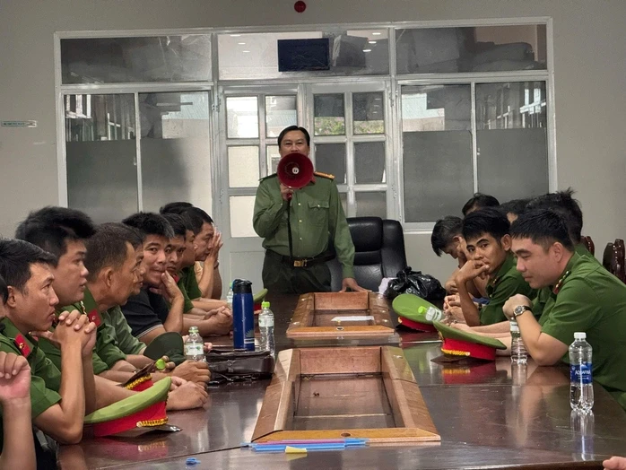 Phú Quốc cưỡng chế nhiều hộ dân cố tình chiếm đất rừng đặc dụng Phú Quốc cưỡng chế nhiều hộ dân cố tình chiếm đất rừng đặc dụng
