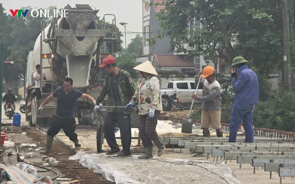 Phú Thọ: Gấp rút sửa chữa cầu Tứ Mỹ, phấn đấu thông xe dịp 30/4 Phú Thọ: Gấp rút sửa chữa cầu Tứ Mỹ, phấn đấu thông xe dịp 30/4