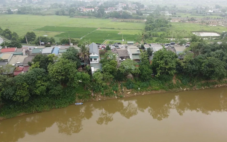 Phú Thọ: Khẩn trương gia cố kè Hà Thạch, bảo vệ đê tả Thao và Quốc lộ 2D Phú Thọ: Khẩn trương gia cố kè Hà Thạch, bảo vệ đê tả Thao và Quốc lộ 2D