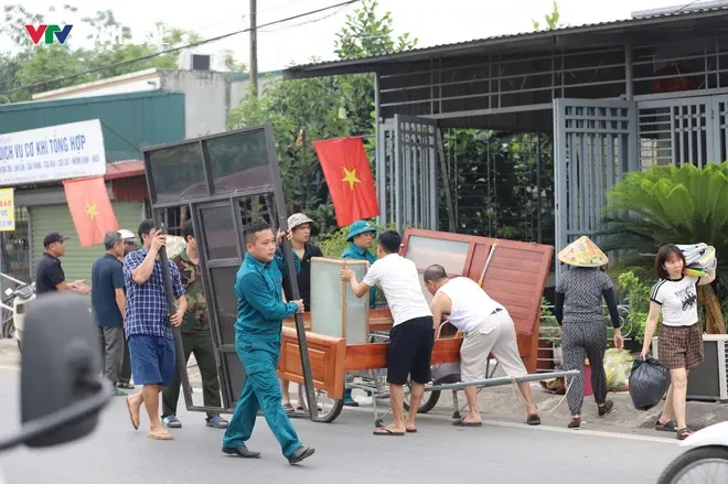 Phú Thọ: Mùa nước cạn, bờ sông Hồng sạt lở nghiêm trọng: Khẩn cấp di dời 12 hộ dân