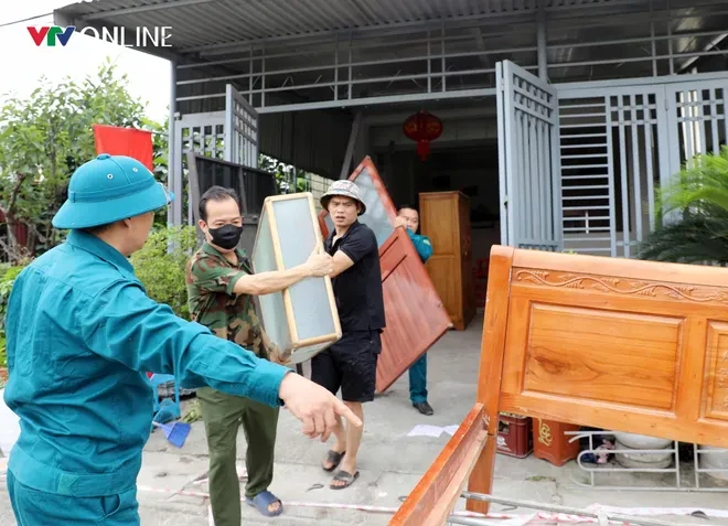 Phú Thọ: Mùa nước cạn, bờ sông Hồng sạt lở nghiêm trọng: Khẩn cấp di dời 12 hộ dân