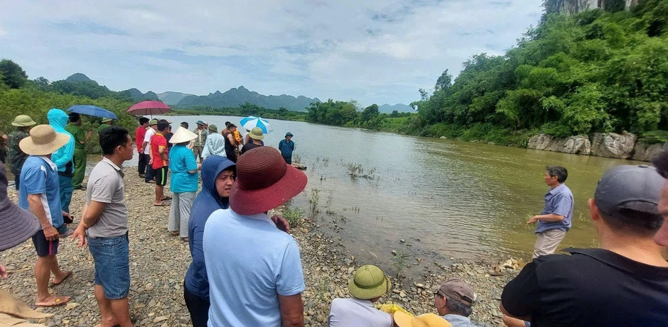 Phú Thọ: Rủ nhau tắm sông, một học sinh lớp 10 bị mất tích Phú Thọ: Rủ nhau tắm sông, một học sinh lớp 10 bị mất tích