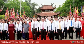 Phú Thọ thành kính dâng hương Đức Quốc Tổ Lạc Long Quân và Tổ Mẫu Âu Cơ