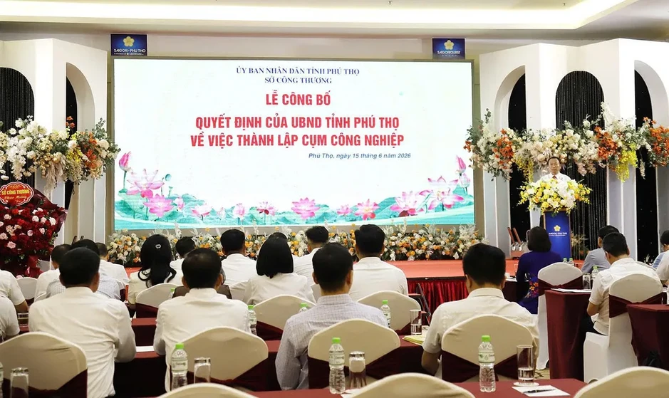 Phú Thọ thành lập 3 cụm công nghiệp sau hợp nhất mở ra không gian phát triển mới Phú Thọ thành lập 3 cụm công nghiệp sau hợp nhất mở ra không gian phát triển mới