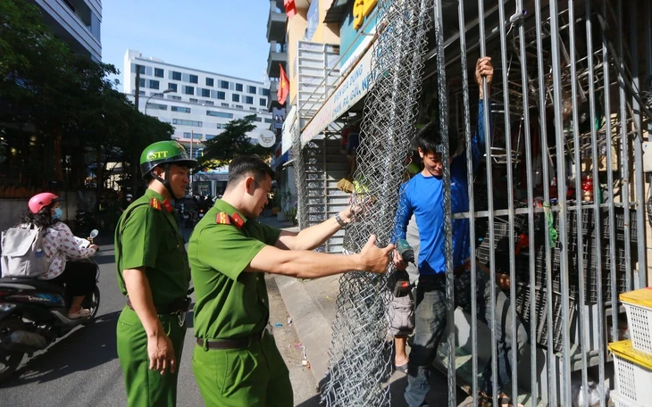 Phường An Đông lan tỏa phần mềm cấp phép lòng đường, vỉa hè cho nhiều địa phương ở TP.HCM Phường An Đông lan tỏa phần mềm cấp phép lòng đường, vỉa hè cho nhiều địa phương ở TP.HCM