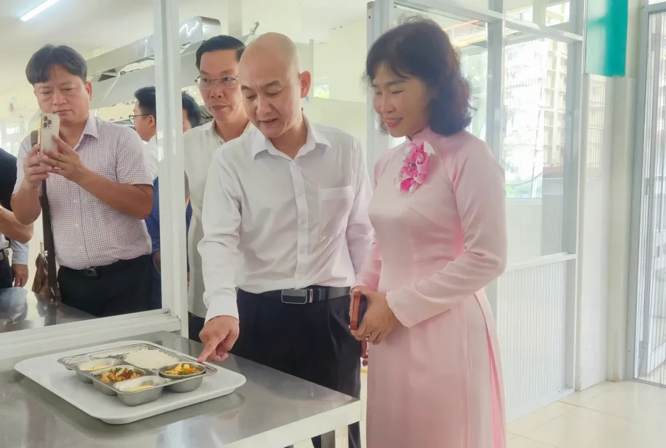 Phường đầu tiên tại TP Hồ Chí Minh triển khai "Tick xanh trách nhiệm" cho bếp ăn trường học