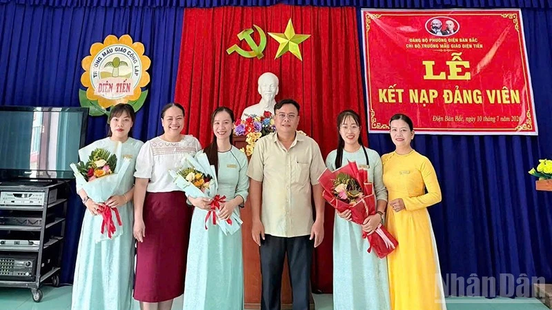 Phường Điện Bàn Bắc xây dựng Đảng vững mạnh từ cơ sở Phường Điện Bàn Bắc xây dựng Đảng vững mạnh từ cơ sở