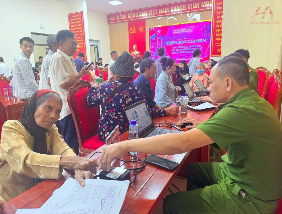 Phường Hà An (Quảng Ninh) đồng hành cùng thân nhân liệt sĩ lấy mẫu ADN xác định danh tính Phường Hà An (Quảng Ninh) đồng hành cùng thân nhân liệt sĩ lấy mẫu ADN xác định danh tính