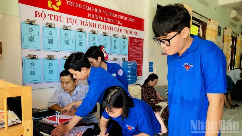 Phường Hương Trà triển khai chiến dịch 30 ngày chuẩn hóa dữ liệu tương tác công dân số Phường Hương Trà triển khai chiến dịch 30 ngày chuẩn hóa dữ liệu tương tác công dân số