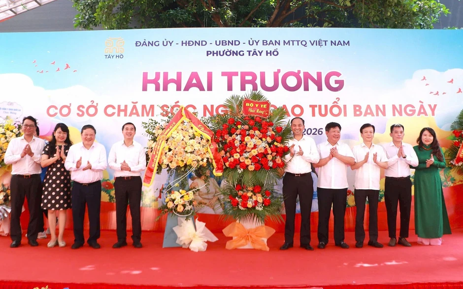 Phường Tây Hồ (Hà Nội) thí điểm mô hình chăm sóc người cao tuổi ban ngày tại cộng đồng Phường Tây Hồ (Hà Nội) thí điểm mô hình chăm sóc người cao tuổi ban ngày tại cộng đồng