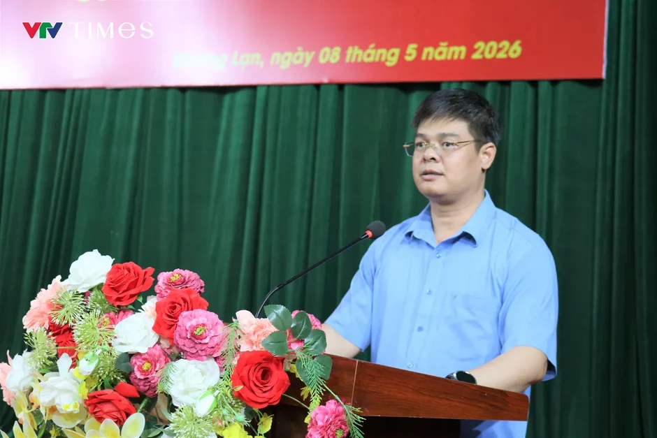 Quỹ Tấm lòng Việt trao quà và học bổng "Cùng em đến trường" tại xã Mường Lạn (Điện Biên) Quỹ Tấm lòng Việt trao quà và học bổng "Cùng em đến trường" tại xã Mường Lạn (Điện Biên)