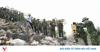 Quân khu 2 tăng cường quân số cho các đội tìm kiếm, quy tập hài cốt liệt sĩ