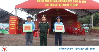 Quân khu 7 khen thưởng lực lượng tìm kiếm, quy tập 26 hài cốt liệt sĩ ở Đồng Nai