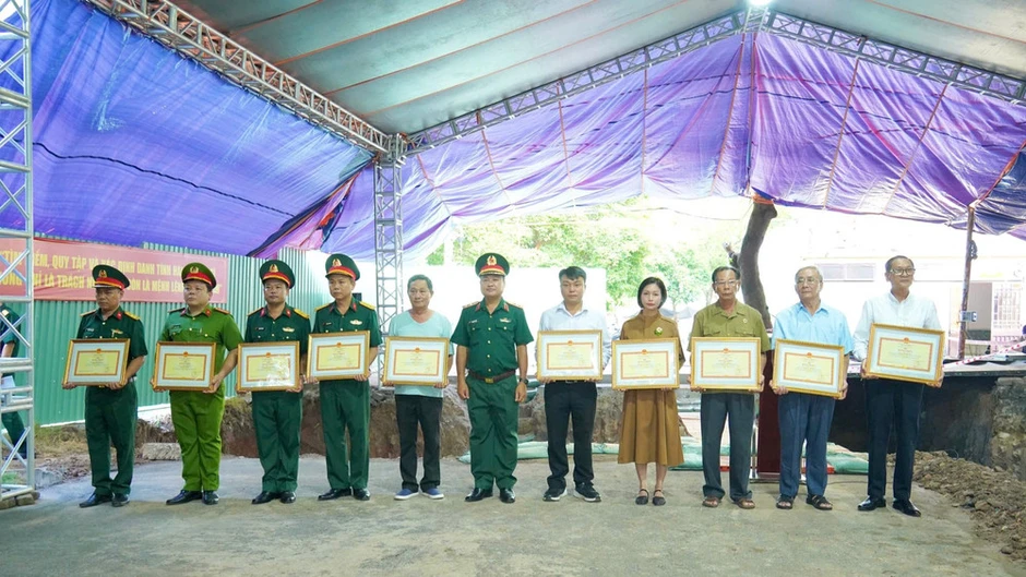 Quân khu 7 tri ân người có công và động viên lực lượng tìm kiếm hài cốt liệt sĩ